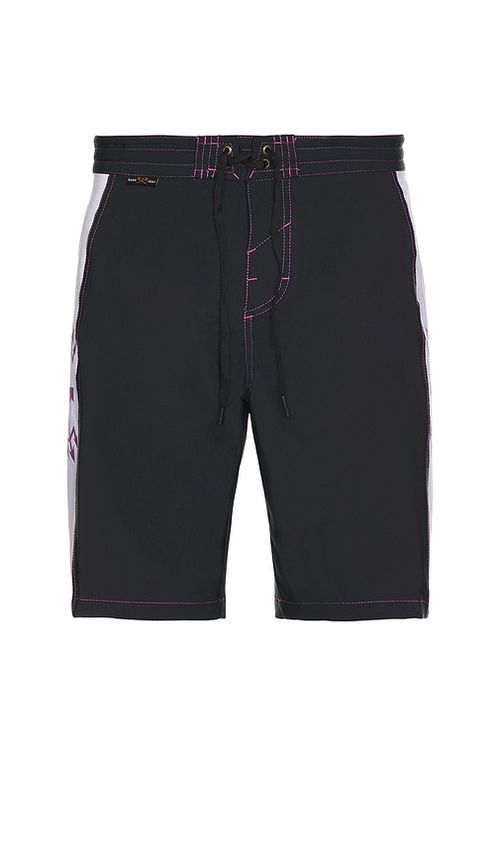 Dark Seas BOARDSHORTS in Black. Größe 38. Also in 30, 31, 32