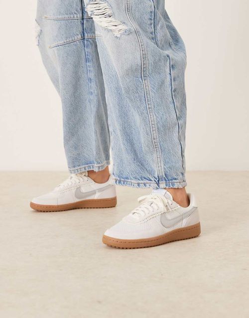 Field General trainers in grey and silver