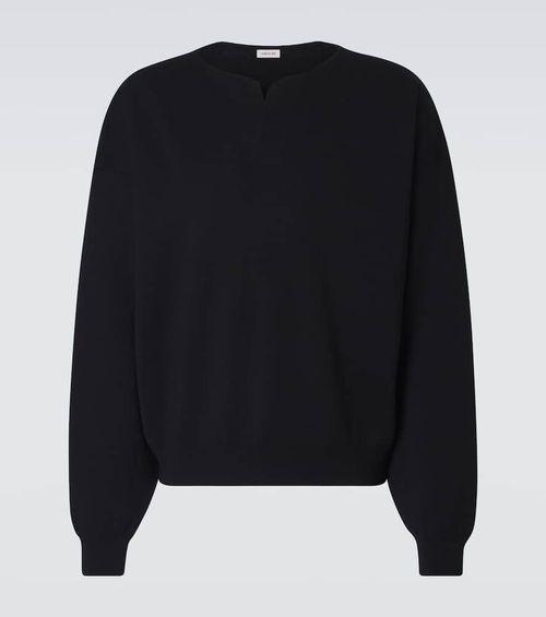Virgin wool sweater