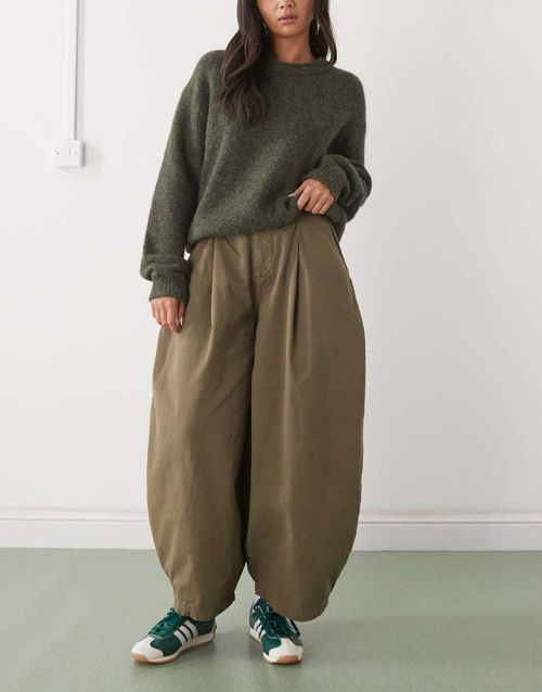 XL balloon pleated trouser in khaki green