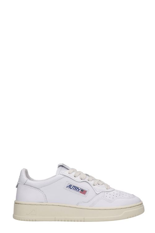 Medalist low-top sneakers