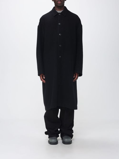 Coat Men color Black