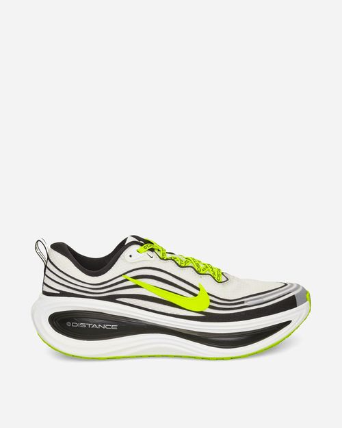 DISTANCE Vomero Plus Sneakers White / Black / Volt / Metallic Silver
