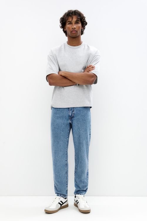 Standard Jeans