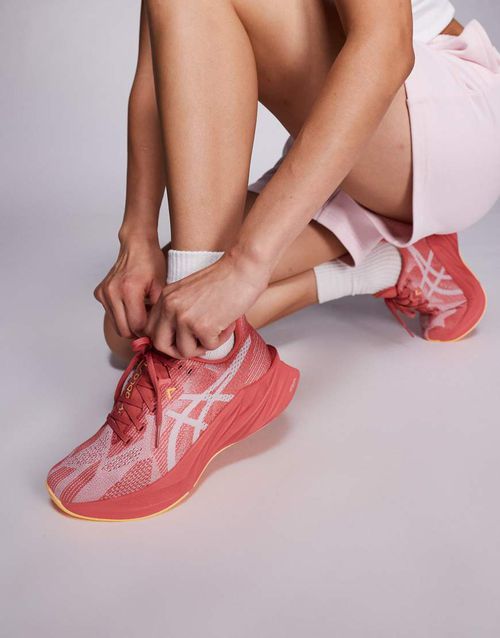 Dynablast 5 running trainers in dark pink