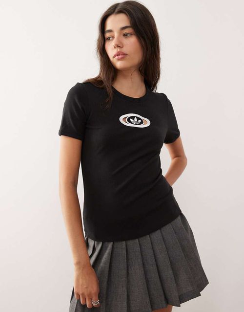Ribbed 00's tee in black