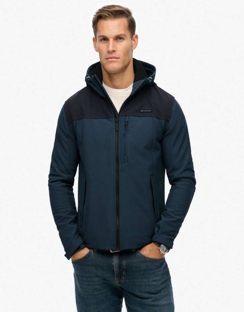 Hooded soft shell trekker jacket in flex navy