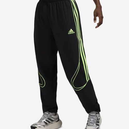 Men's Teamgeist Adicolor Track Pants in Black