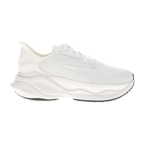 Pace Sneakers