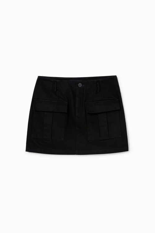 Slim short skirt