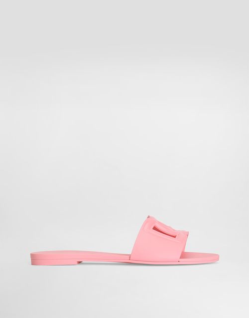 BEACHWEAR