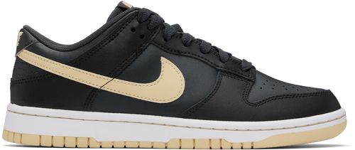 Black Dunk Low Retro Sneakers