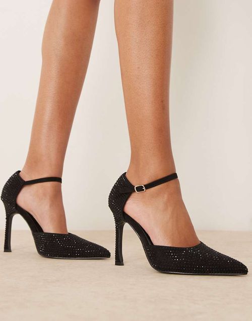 Pointed high heeled pumps in black embellished
