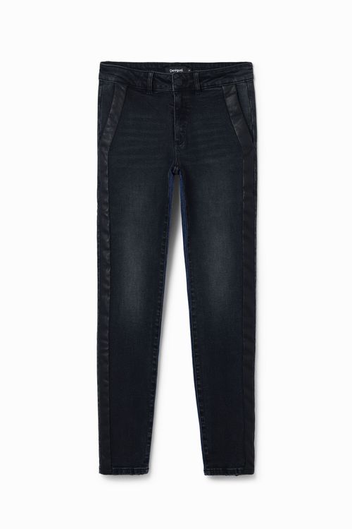 Slim contrast jeans