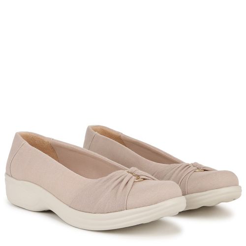 Women's Paige Slip On Shoes (Beige Fabric)