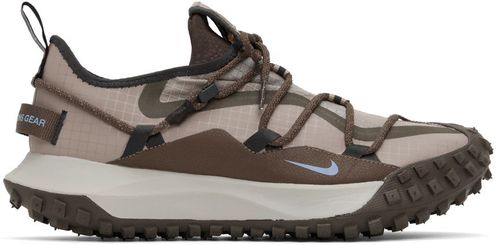 Brown ACG Mountain Fly Low SE Sneakers