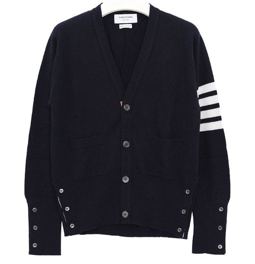 Mini Sweater With Timeless Elegance