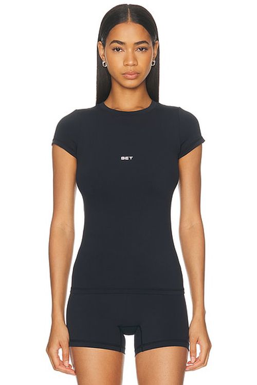SET Active Airluxe Breathe Tee in Onyx - Black. L also in M, S, XL