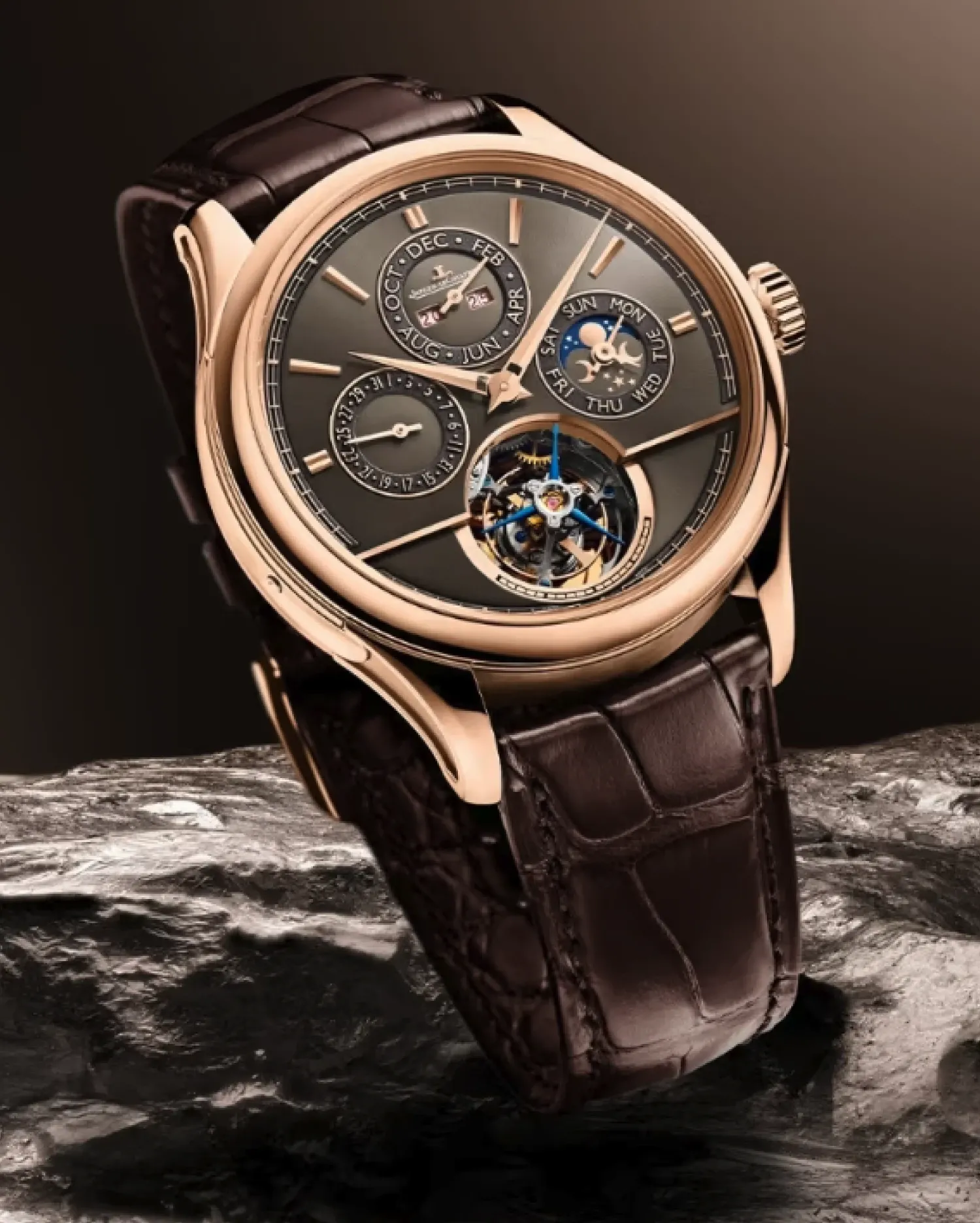 Jaeger-LeCoultre Unveils Refined Master Grande Tradition Calibre 985 and Limited Ultra Thin Tourbillon Enamel