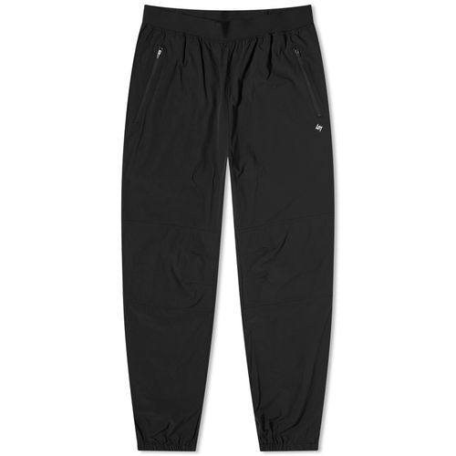 Men's 247 Training Pant in Black