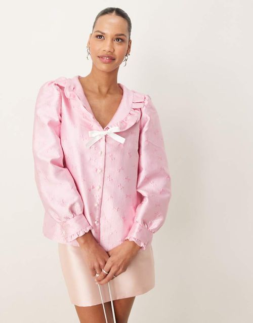 Contrast bow jacquard top in baby pink