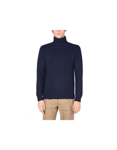 Pulls Turtle Neck Sweater