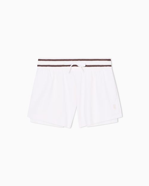 Shorts with contrasting profile