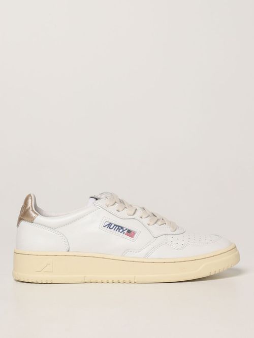 Trainers in leather