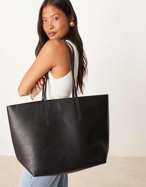 Classic faux leather tote bag in matte black