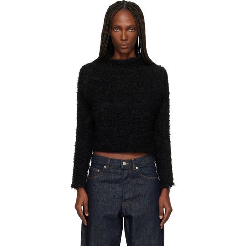 Black Shifted Fuzzy Pleats Sweater