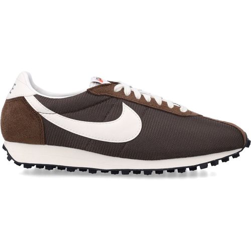Nike Sneaker