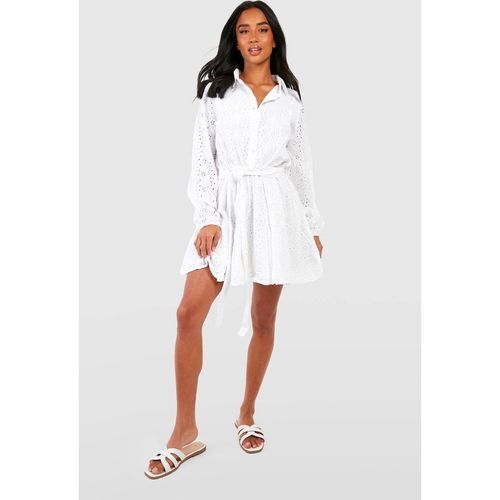 Boohoo Women's Petite Broderie Belted Skater Shirt Dress in White
