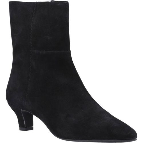 Hush Puppies Women's Nahla Kitten Heel Boot in Black