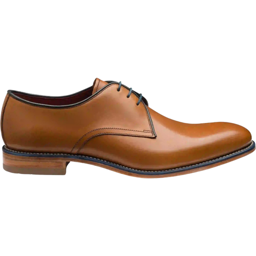 Loake Drake Shoes in Tan - Tan