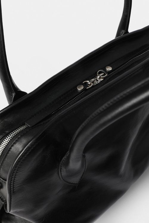 Birita Medium Shoulder Bag