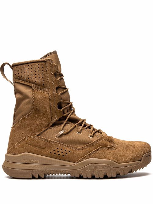 SFB Field 2 8-Inch "Coyote" military boots - Brown