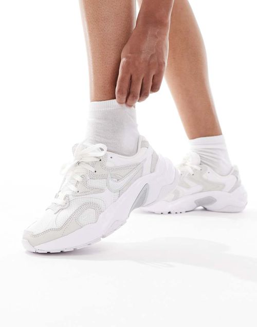 AL8 sneakers in white