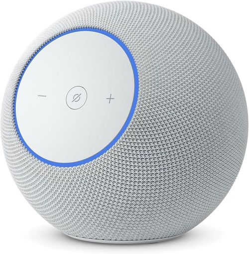 Echo Studio Smart Speaker With Alexa in Glacier White