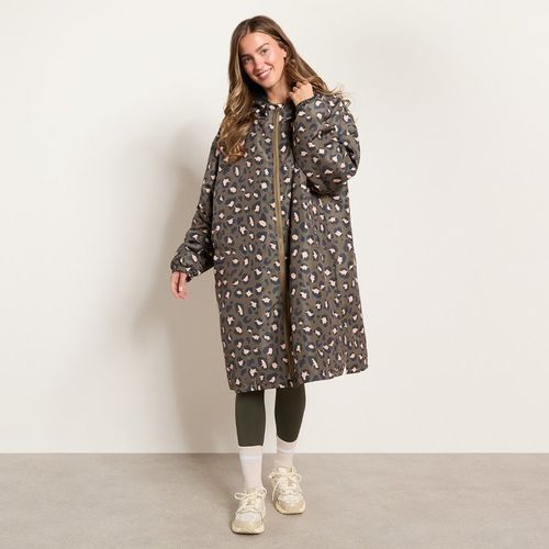 OHS Adults Water Resistant Leopard Print Sherpa Drying Robe, Khaki - Large/Extra Large