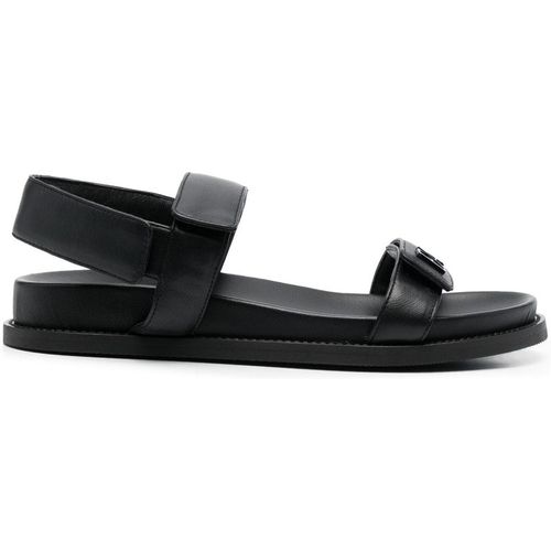 E 'Clat Leather Flat Sanda