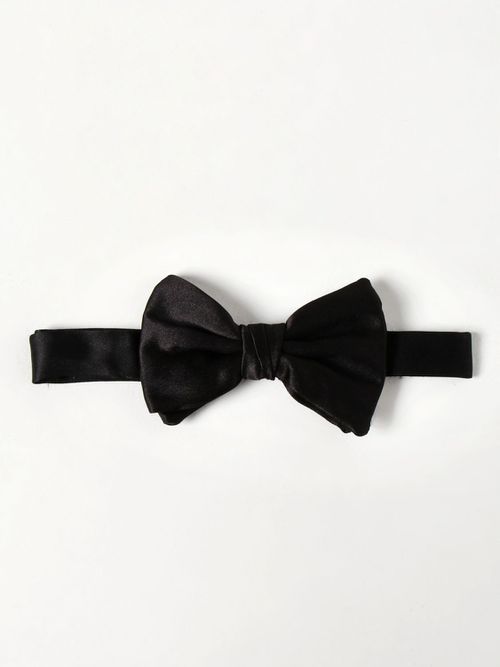 Silk bow tie