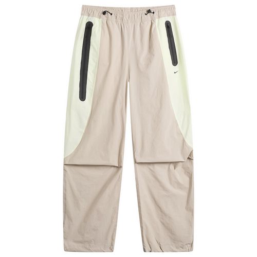 Men's Tech Woven Pro Oversized Pant in Cream/Volt Tint/Black