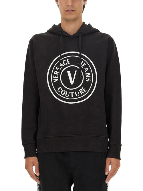 Sweatshirt with logo