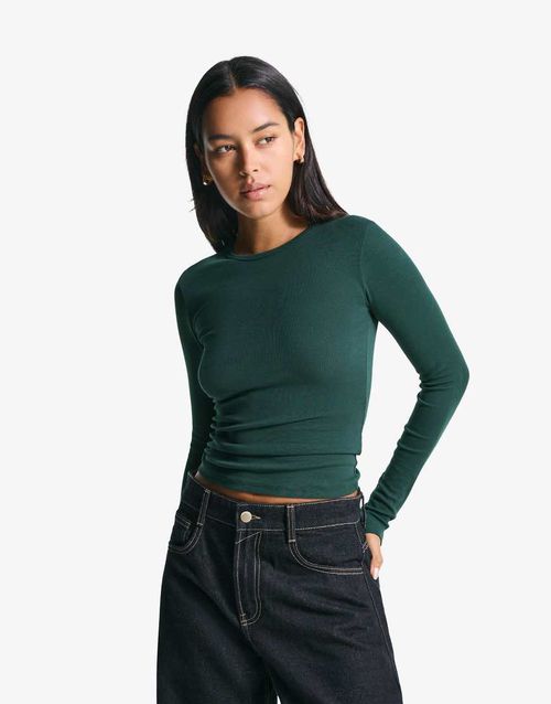 Long sleeve top in green