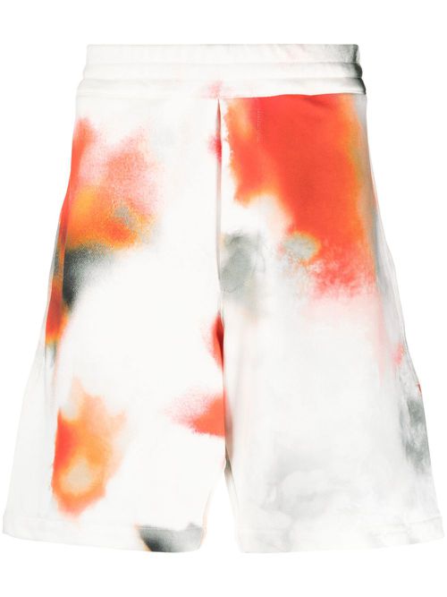 알렉산더맥퀸 남성 tie-dye bermuda shorts - White 776277QXAAS