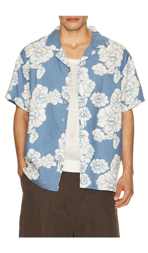 Critical Slide Nice Day Resort Shirt in Blue. L. Also in