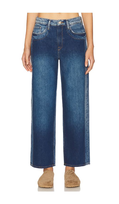 Triarchy Kelly Cropped Mid Rise Straight in Blue. -  32 also in 24, 25, 26, 27, 28, 29