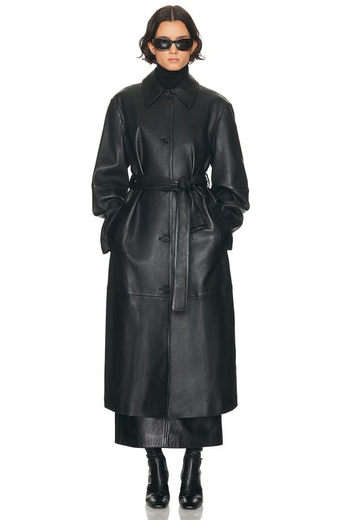 Toteme Belted Leather Coat in Black - Black. 34 also
