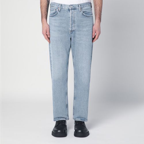 Light blue jeans in regenerated denim