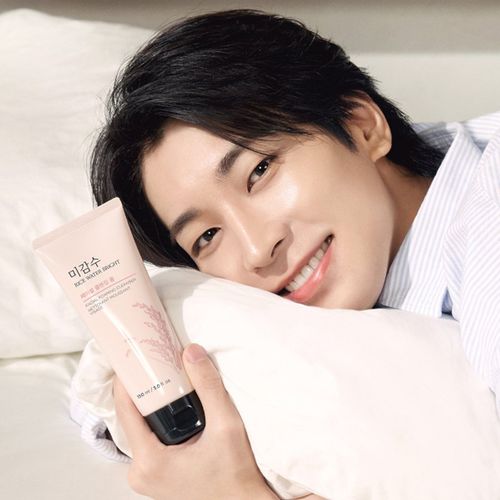 THE FACE SHOP - Rice Water Bright Foaming Cleanser